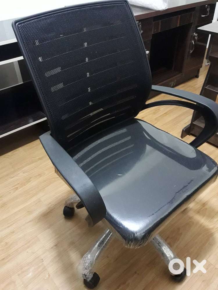 Mid Back Mesh Revolving Ergonomic Chair with Armrest