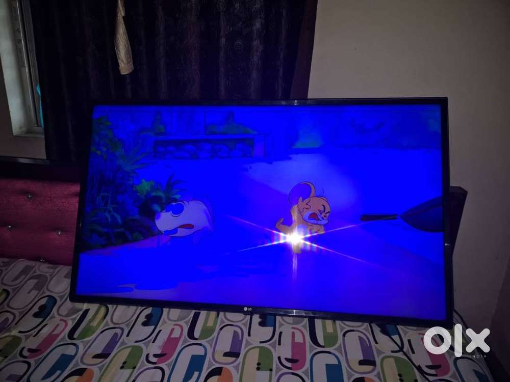LG SAMRT TV 43 INCH