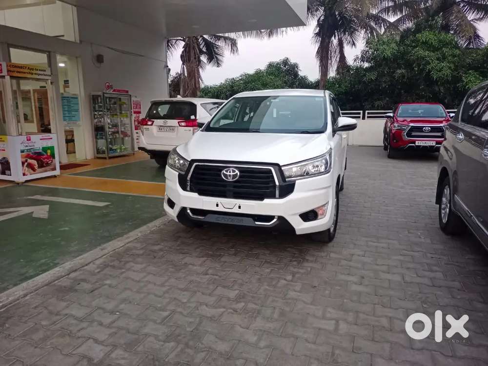 Toyota Innova Crysta 2018 Diesel 210000 Km Driven