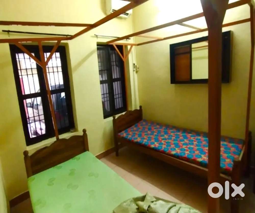 2 BHK  GROUND FLOOR HOUSE  FURNISHED AC   FOR RENT