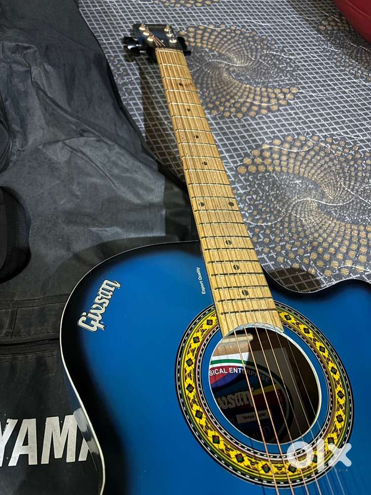 Givson Branded Guitar