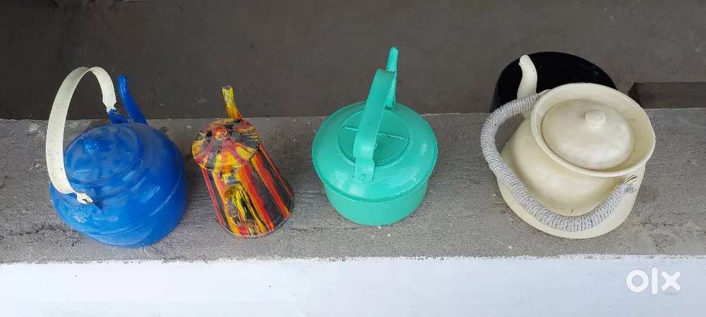 4 original old kettles ₹1000
