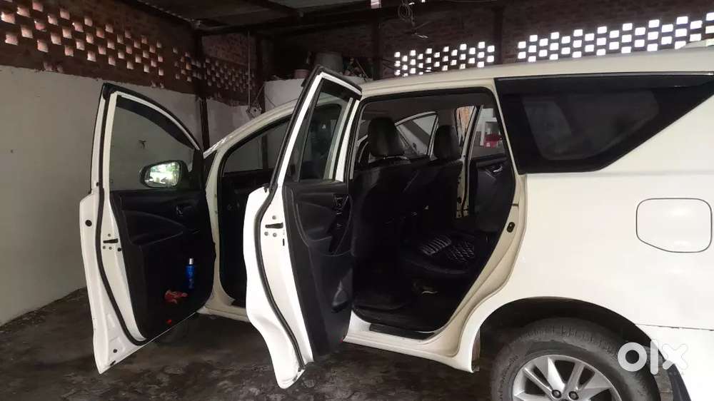 Toyota Innova Crysta 2017 Diesel 121000 Km Driven