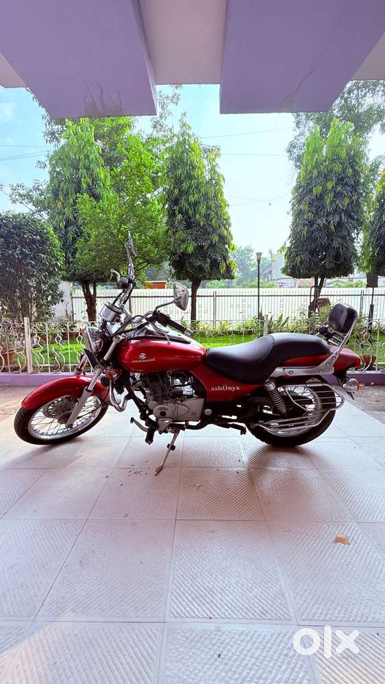 Bajaj Avenger 220