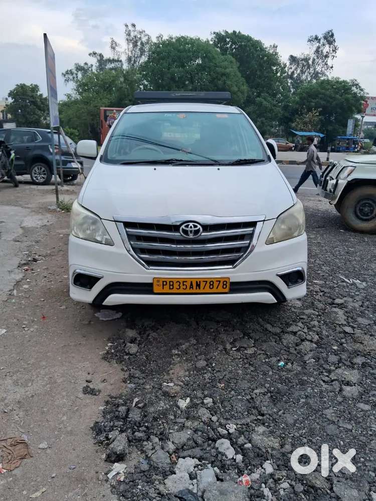 Toyota Innova 2012 Diesel Well Maintained