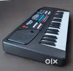 Piano keyboard