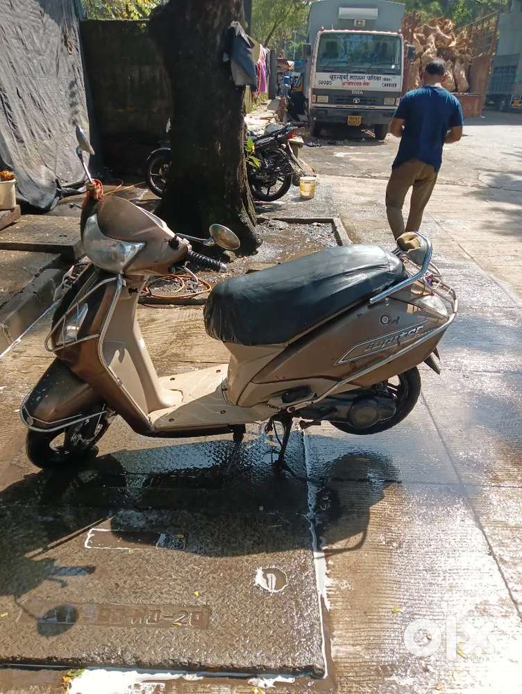 TVS Jupiter classic forcsale in mint condition