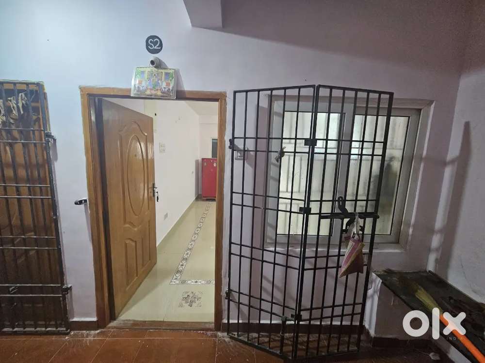 2BHK Falts for sale near Killambakkam Bus stand.