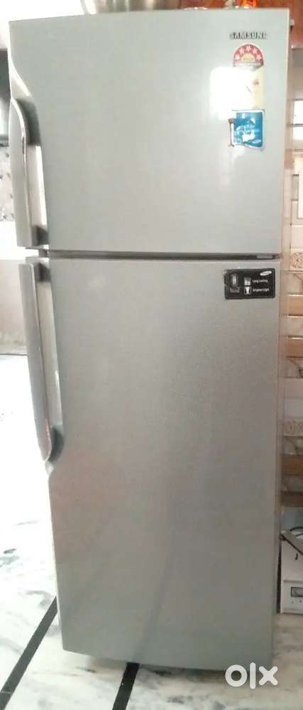 Double door fridge ,good condition ,working