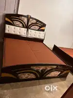 Band new 6/6.5 king size with storage head storage cot