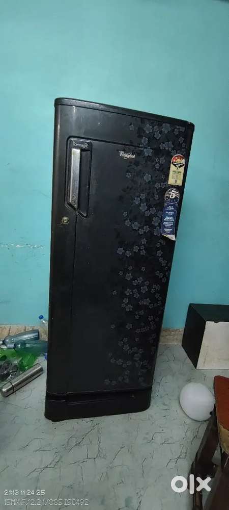Need to sell my old whirlpool fridge 218 lt