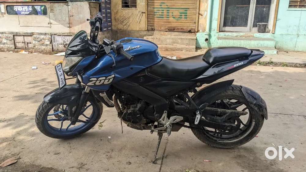 Ok condition fount tyer messlin and back tyer opplo new tyer 5000 km