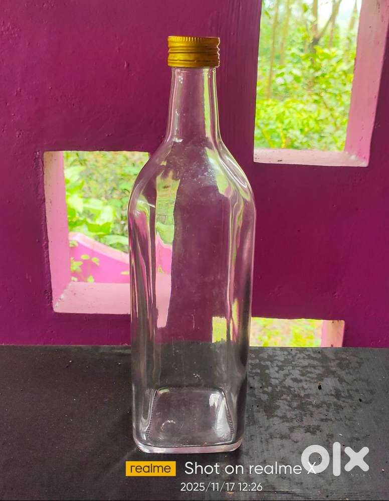ONE LITRE GLASS BOTTLE