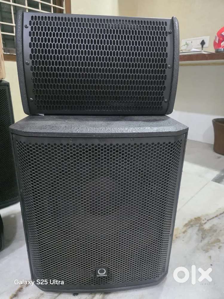 subwoofer powered with 2  midtops turbosound made in uk