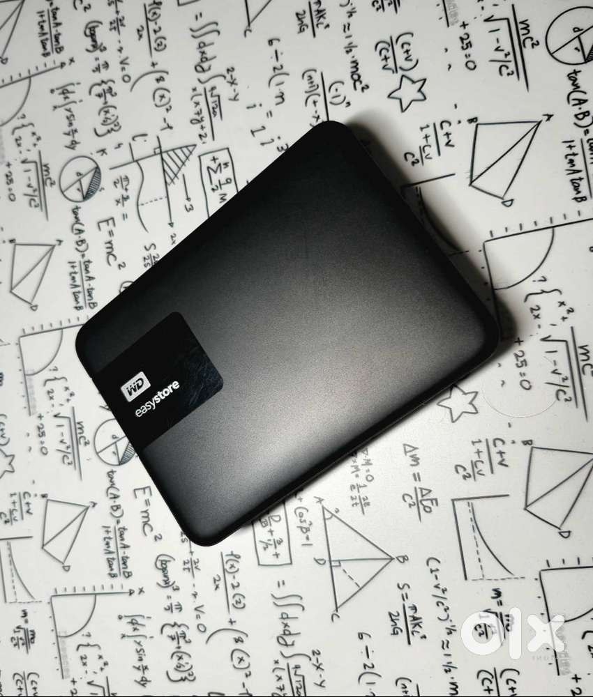Selling my Western Digital (WD) Easystore 4TB External Hard Drive