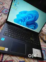 Asus vivobook laptop