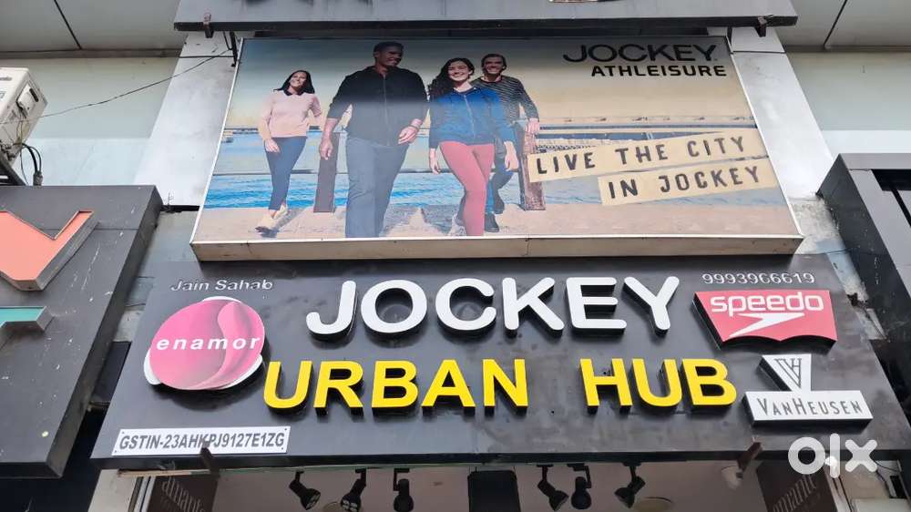 Office manager and account