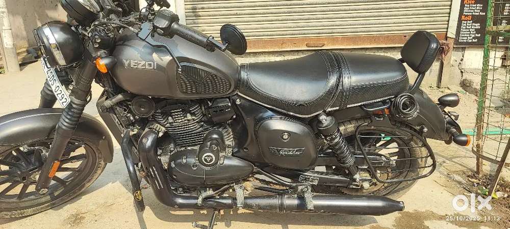 2023 Yezdi Roadster-Like New! Only 6700km-Matte PPF & Premium Upgrades