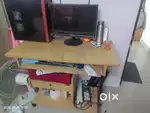 Computer table