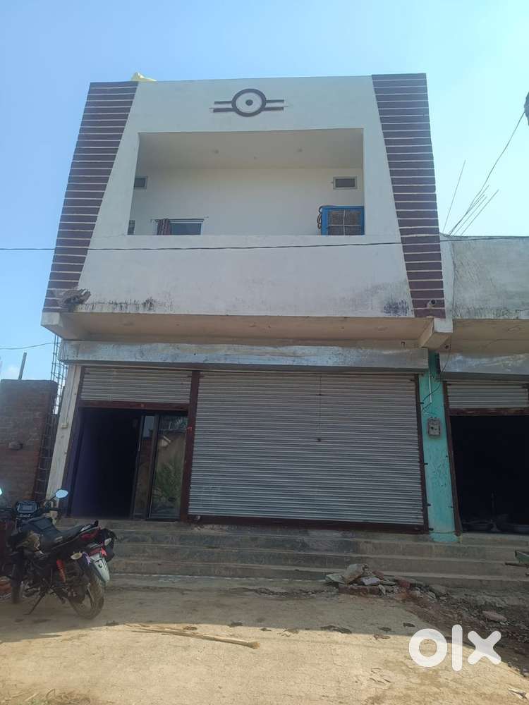 New constructed main road durg road se laga hu makaan