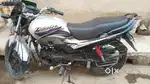 Back tyre tubeless minimum scratches no  Meter console is defective