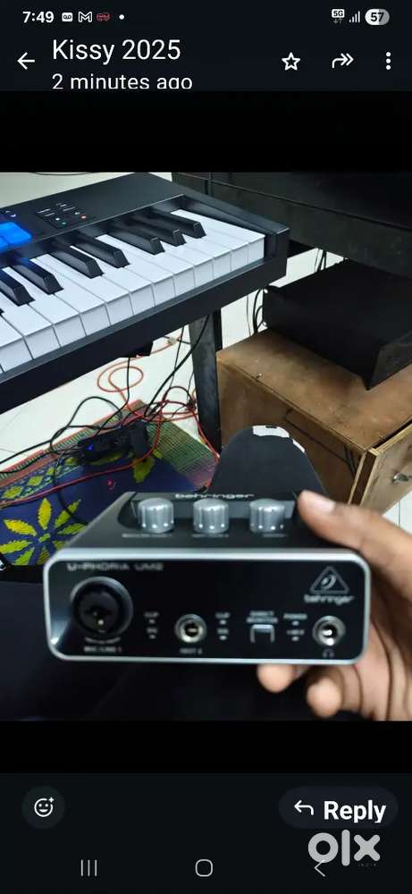 New Behringer u-phoria um2 for sale