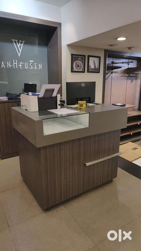 FURNITURE FOR MENS SHOWROOM 1400sqft