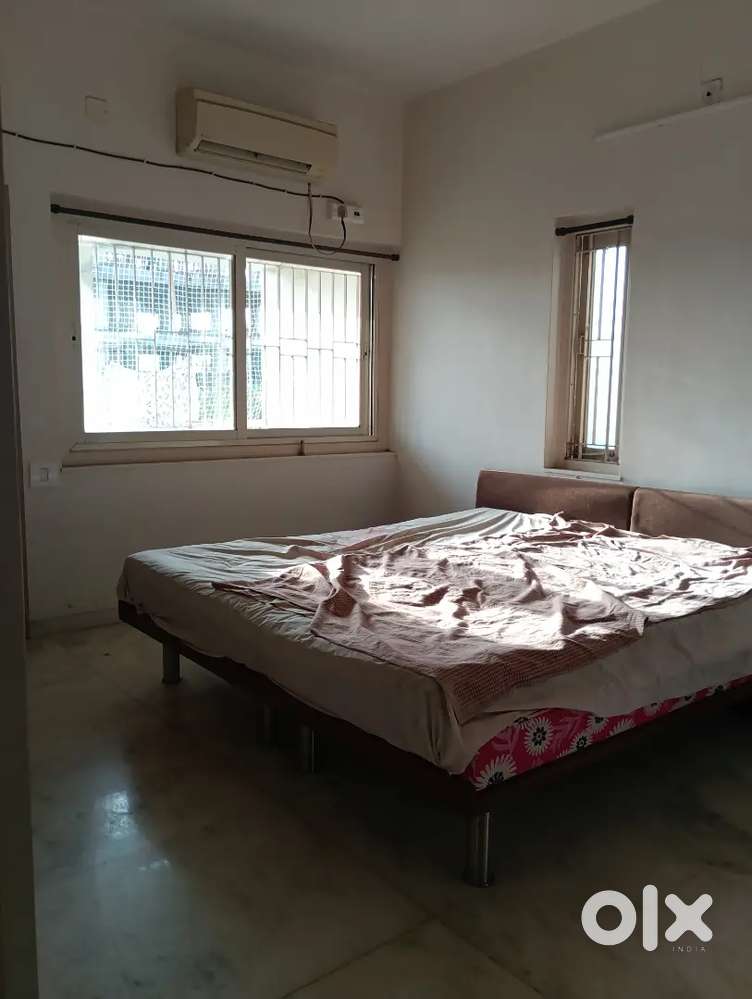 MEGHANI CIRCLE 2BHK FURNISH FLAT