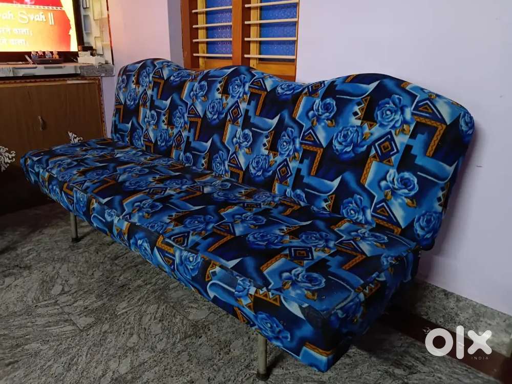 BLUE MULTIPURPOSE SOFA 6ft x 3ft