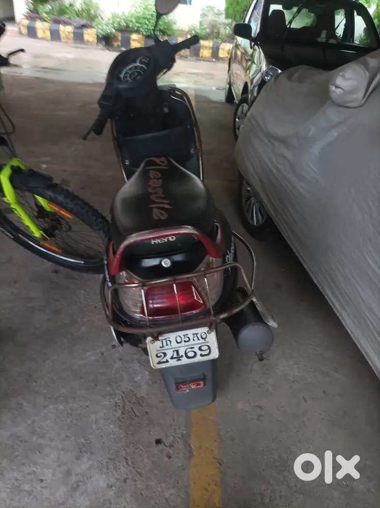 Hero honda plesure