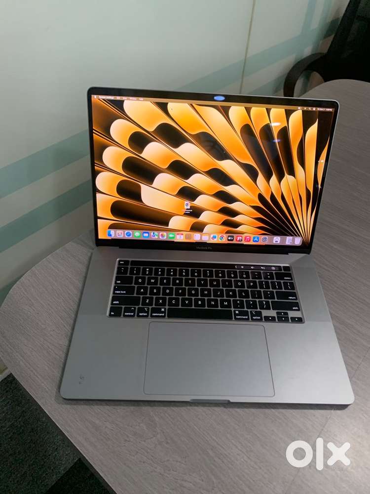 Apple MacBook Pro A2141 TouchBar 2019 i9 32GB 512GB Warranty