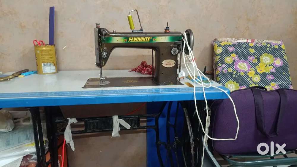 Sewing machine FAVOURITE