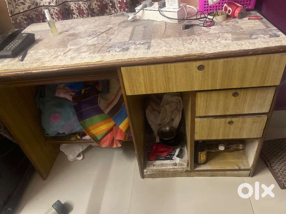 Office computer table