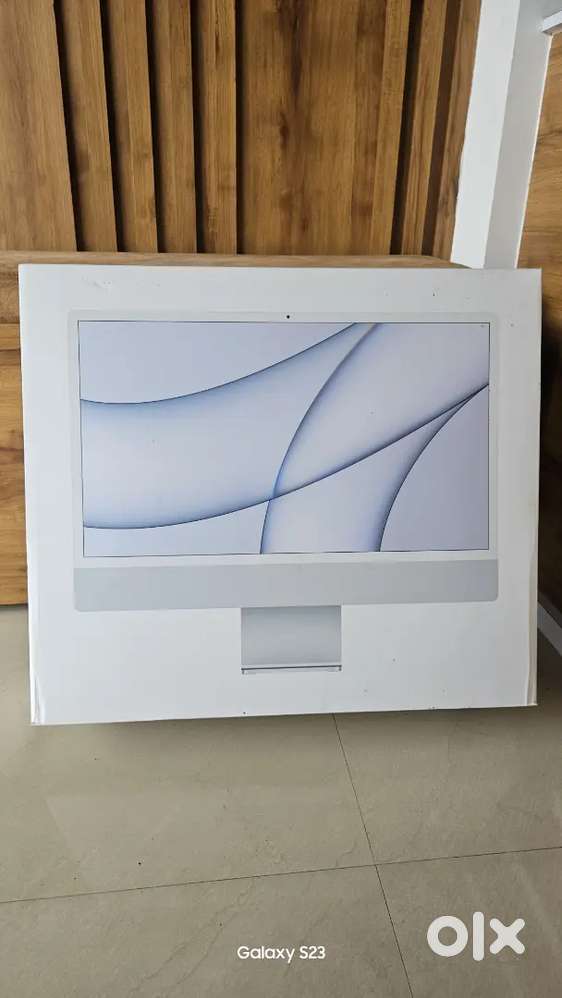 Apple IMAC system 24 inch.
IMAC:M1/8-8/8GB/1TB