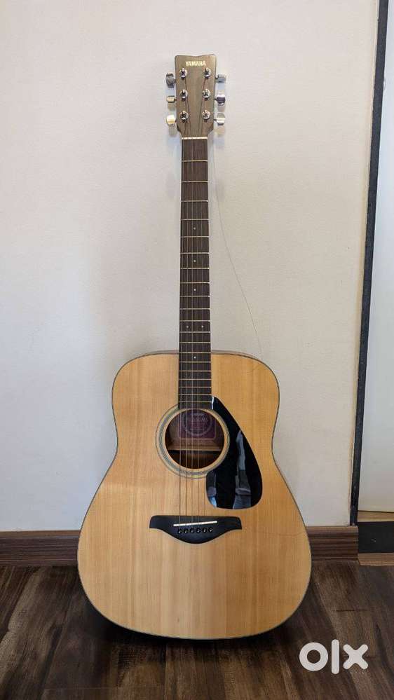 Yamaha Guitar