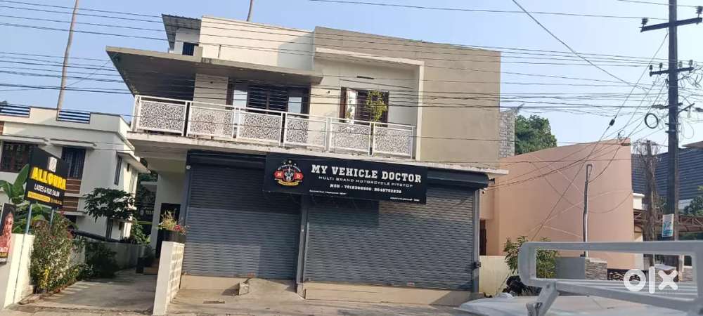 Commercial building for sale udayamperoor