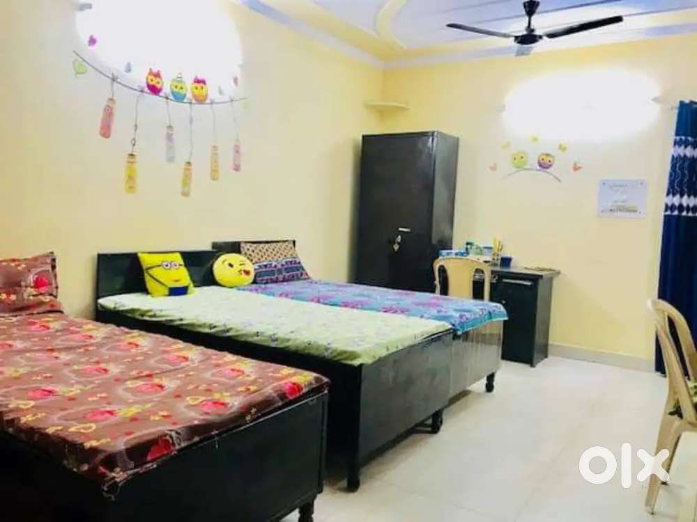 NO BROKERAGE 500+ Best Boys PGs with meals & amenities in Noida!