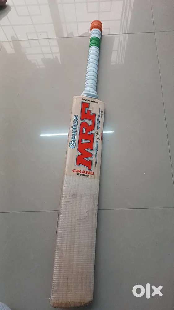 MRF CRICKET BAT SH ( 1170 GRAM )