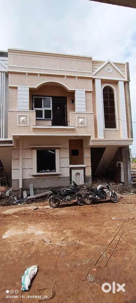 25×40 SEMI DUPLEX HOUSE IN GATED TOWNSHIP