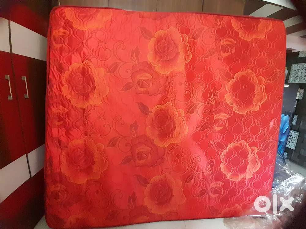 8-9king size  brand new orthofit bed mattress...