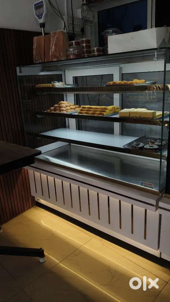 Sweet display counter