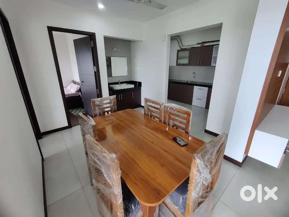 2 BHK BRANDED FLAT FOR RENT FULLY FURNISHED NEAR NADAKKAVU