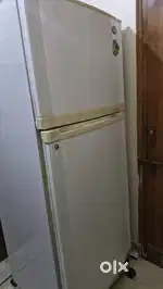 Lg 360l fridge in working condition