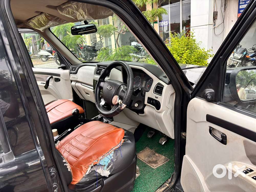 Mahindra Scorpio 2018 Diesel Well Maintained