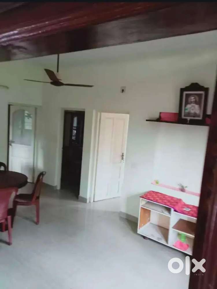 2Bhk   Semi Furnished  House For Rent Kaloor .