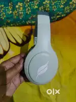 Leaf head set brand new