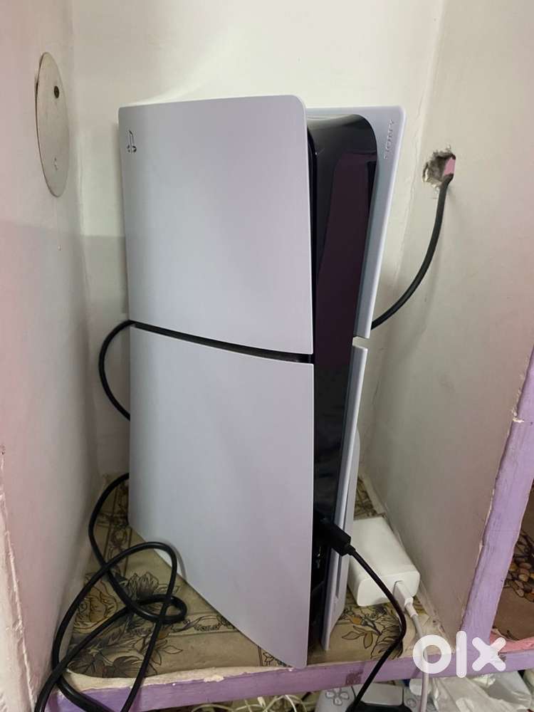 Ps5 slim variant 1TB storage