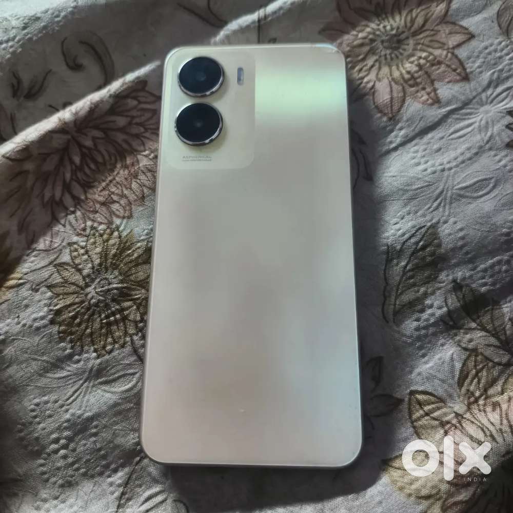 Vivo t2x 5g 6/128 good conditions chager box h 14 month old