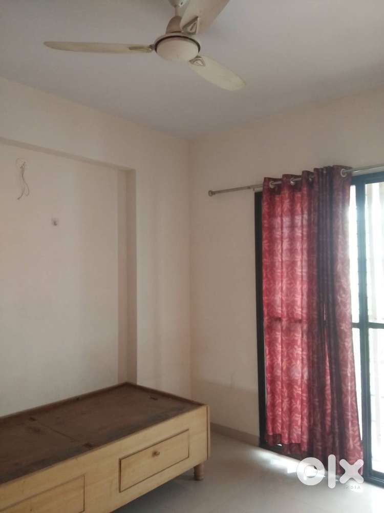 required sober room mate at gangapur road , navshya ganpati  area