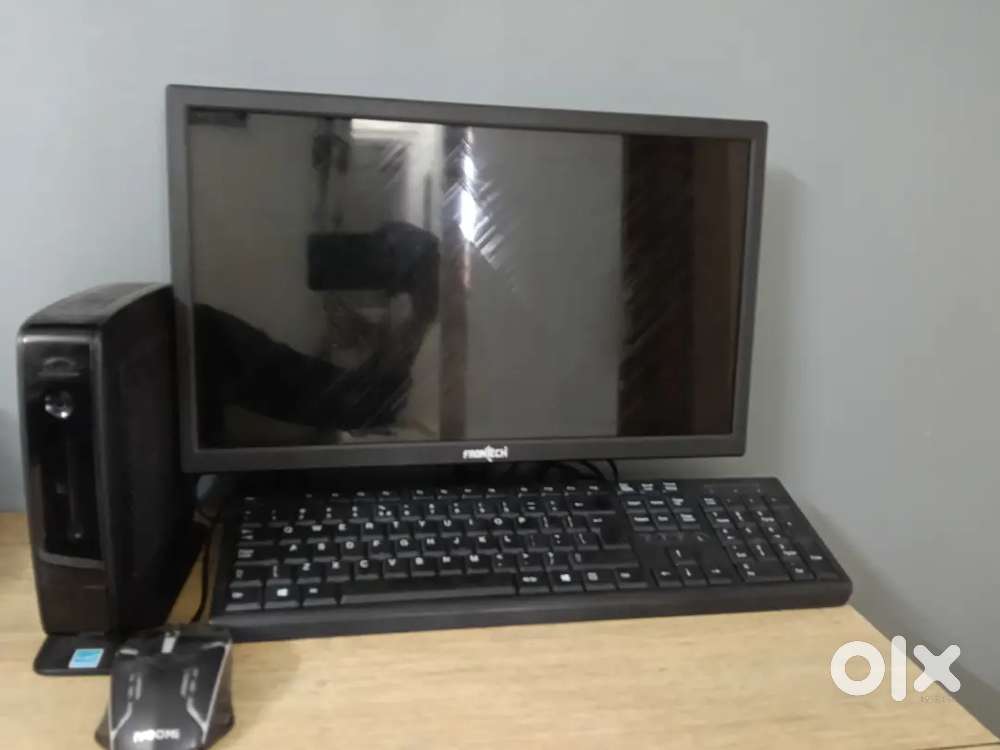 High-Performance Desktop – 8GB RAM, 256GB Storage, Keyboard & Mouse
